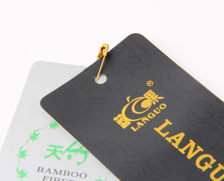 廣州吊牌定做為何這么喜歡整體增減壓來調(diào)整燙金壓力？