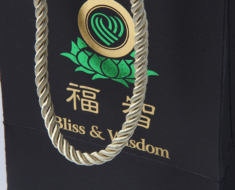 皮具包裝袋金粉要閃亮，廠家一定不能犯的兩個(gè)錯(cuò)誤