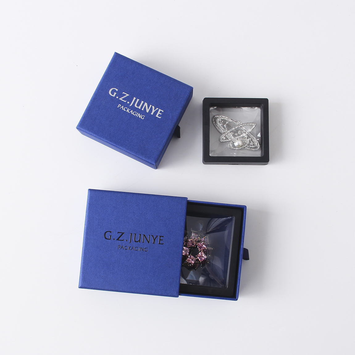 紙質(zhì)珠寶包裝盒會有哪些生產(chǎn)上的細(xì)節(jié)需要注意？